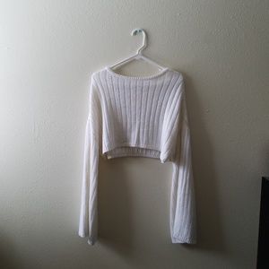 White long sleeve crop top